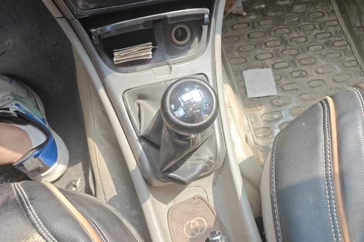 Used Citroen Elysee 2012 Sedan 1.6L Manual Tech Model CNG
