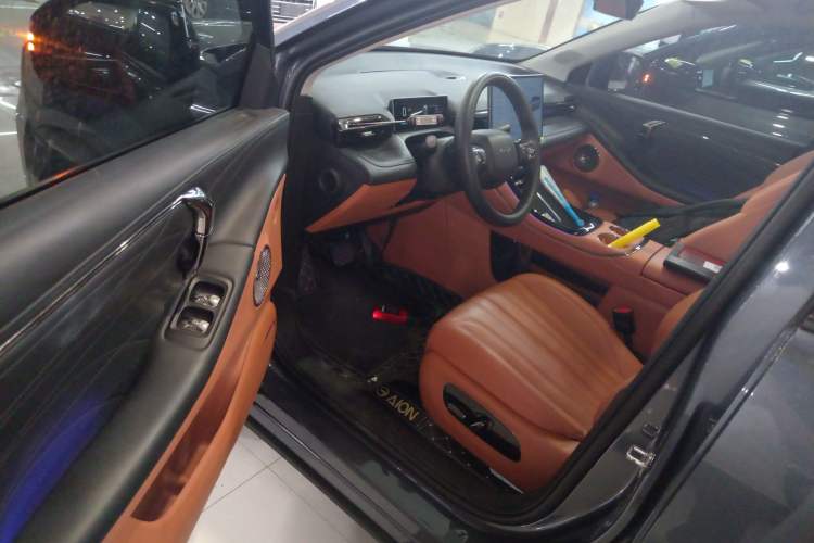 Used AION V 2024 Aion Tyrannosaurus 650 LiDAR Edition
