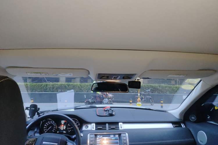 Used Land Rover Range Evoque 2013 2.0T 5-Door Ignite Edition
