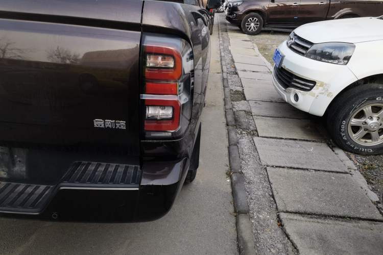 Used Great Wall King Kong Poer 2022 2.0T Manual Diesel Two-Wheel Drive Entrepreneurial Version Long Box Flat Bed – GW4D20M