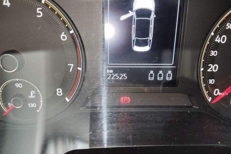 Used Volkswagen Bora 2020 1.5L Automatic Elite Version Odometer Close Up