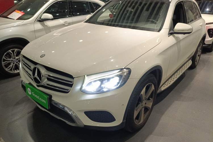 Used Mercedes-Benz GLC 2016 GLC 300 4MATIC Dynamic Model