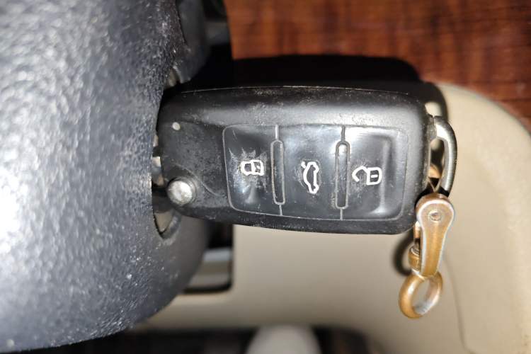 Used Volkswagen Lavida 2013 Revised Classic 1.6L Manual Fashion Edition Vehicle Key