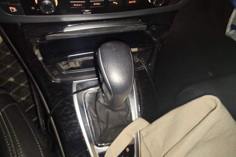 Used Citroen C5 2013 2.0L Automatic Luxury Model Gear Lever