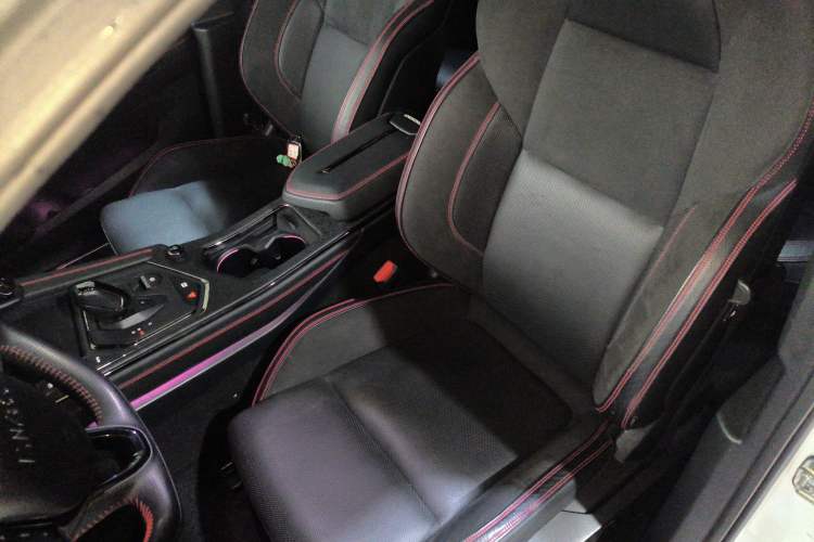 Used Lynk & Co 05 2020 2.0TD Four-Wheel Drive Genie Plus
