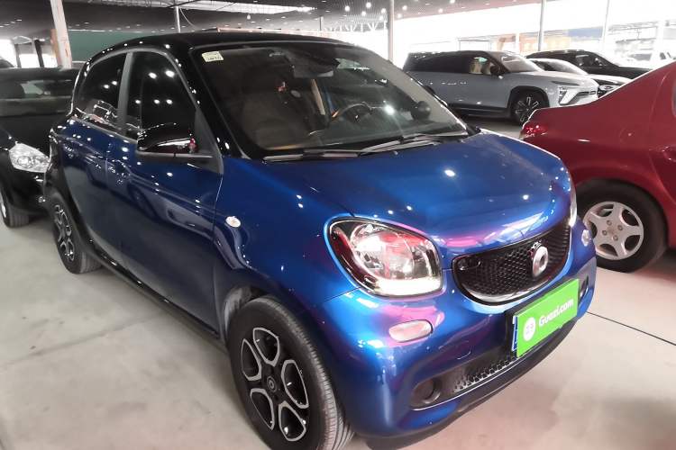 Used smart forfour 2016 0.9T 66 kW Pioneer Edition