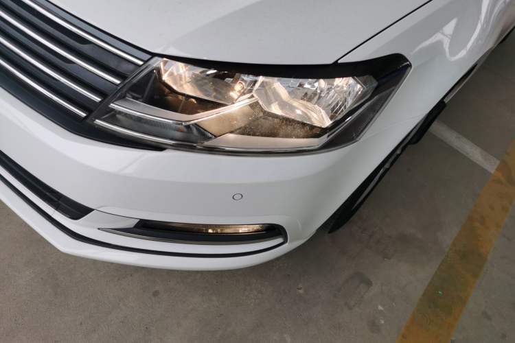 Used Volkswagen Gran Lavida 2017 1.6L Automatic Comfort Edition
