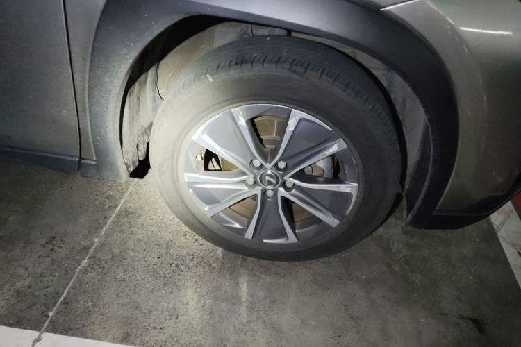 Used Lexus UX New Energy 2020 300e Pure·Joy Edition Right Front Wheel Hub