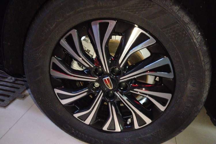 Used Hongqi HQ9 PHEV 2024 2.0T Four-Wheel Drive Luxury Edition Right Rear Wheel Hub