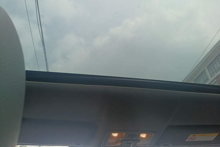 Used Land X7 2018 Geely Jingyue 1.5T Panoramic Luxury Model Headliner