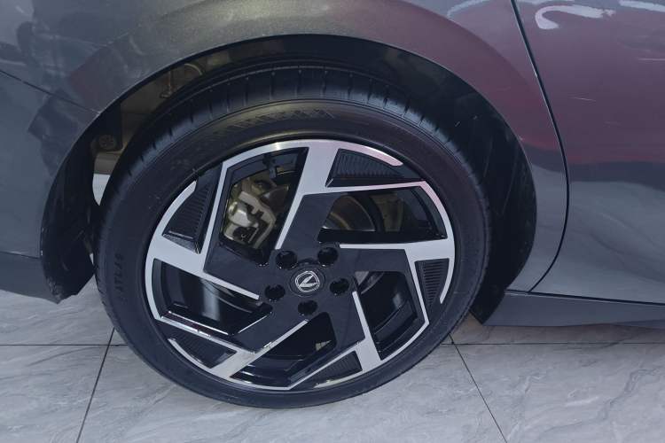 Used CHANGAN Eado DD 2023 Blue Whale NE 1.5T GDI DCT Flagship Model Exterior 8