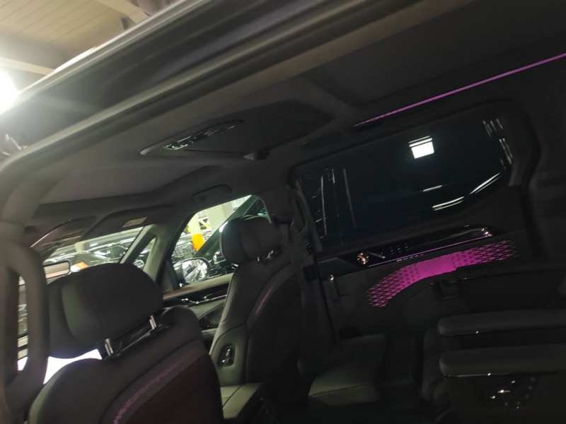 Used Zeekr 009 2024 7-Seater Walk-Through Version Four-Wheel Drive 108 kWh — 17