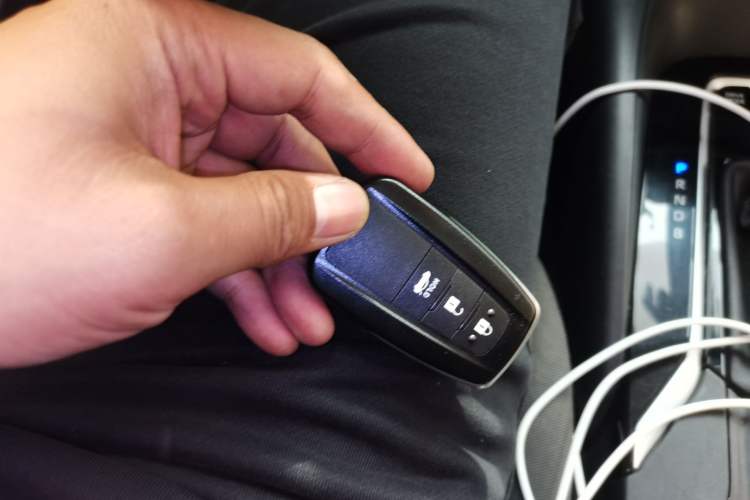 Used Toyota Corolla 2019 Dual-Engine 1.8L E-CVT GL-i Elite Edition Vehicle Key