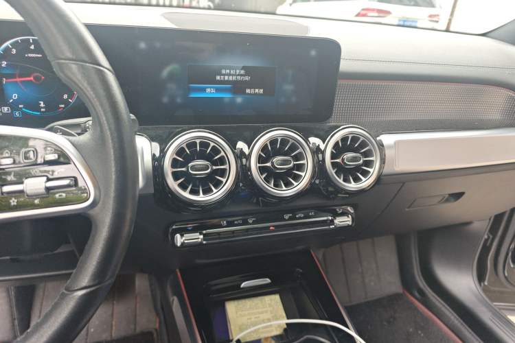 Used Mercedes-Benz GLB 2021 GLB 200 Dynamic Edition Audio And AC Panel