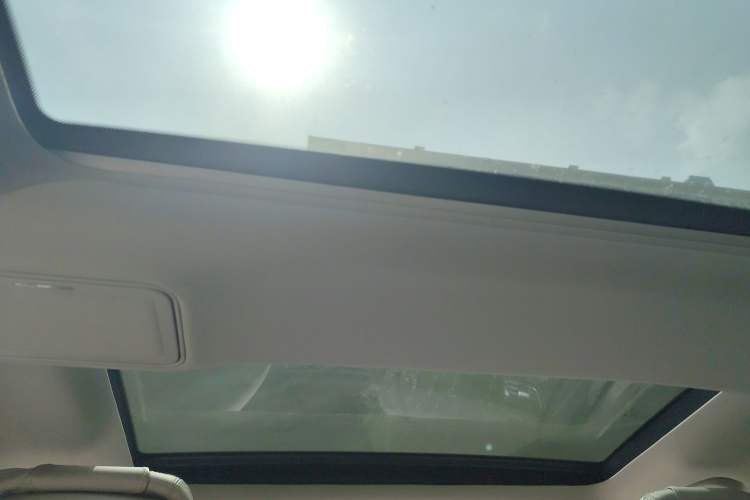 Used Mercedes-Benz E-Class 2015 E 320 L 4MATIC Headliner