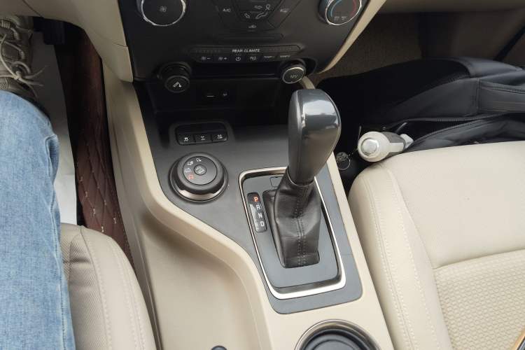 Used Ford Everest 2017 2.0T Gasoline Automatic 4x4 Elite Edition 5 Seats