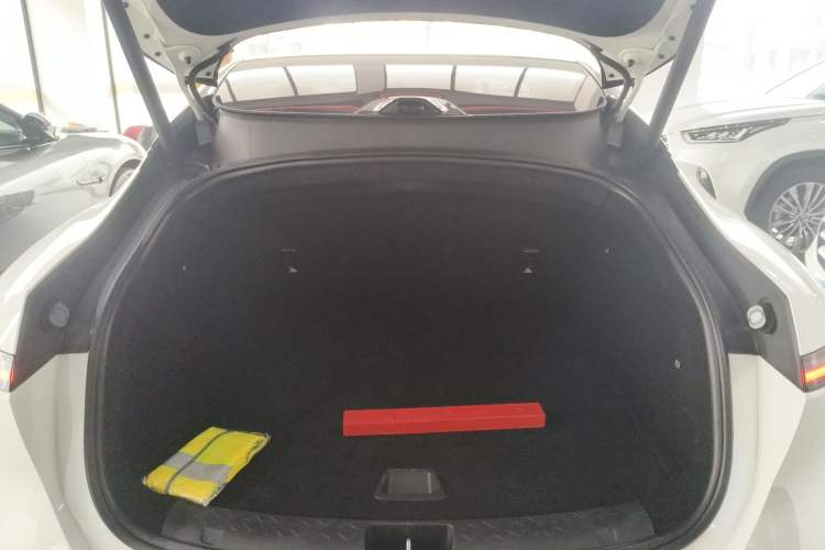 Used Avatr 06 2025 Ultra Pure Electric Edition Trunk