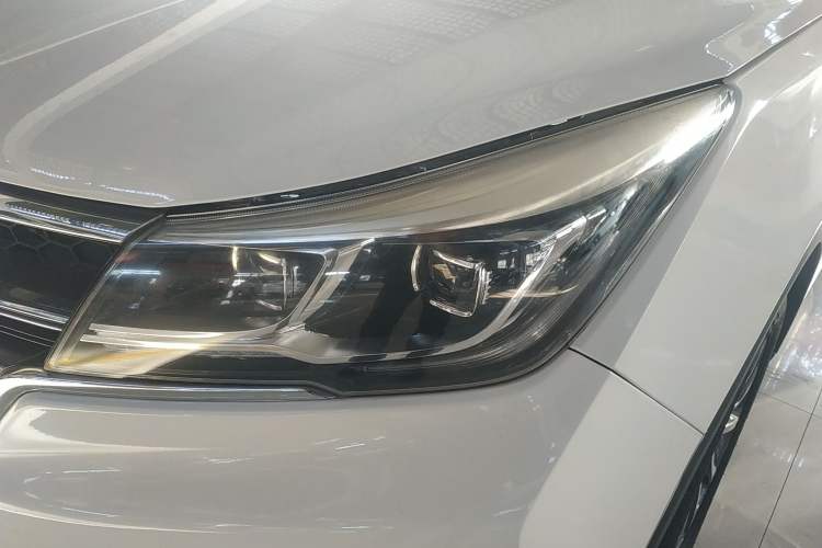 Used Baojun 730 2017 1.8L iAMT Prestige Version 7 Seats