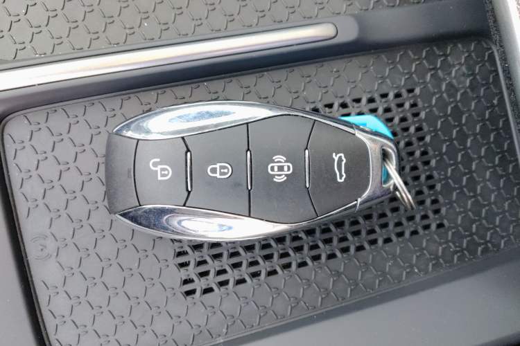 Used Hongqi EH7 2024 760 Pro+ Four-Wheel Drive Version
