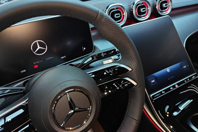 Used Mercedes-Benz C-Class 2024 Second Facelift C 260 L Starry Night Sport Edition
