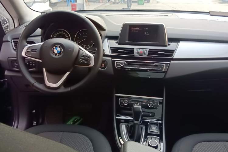 Used BMW 2 Series Gran Tourer 2015 218i Leading Model
