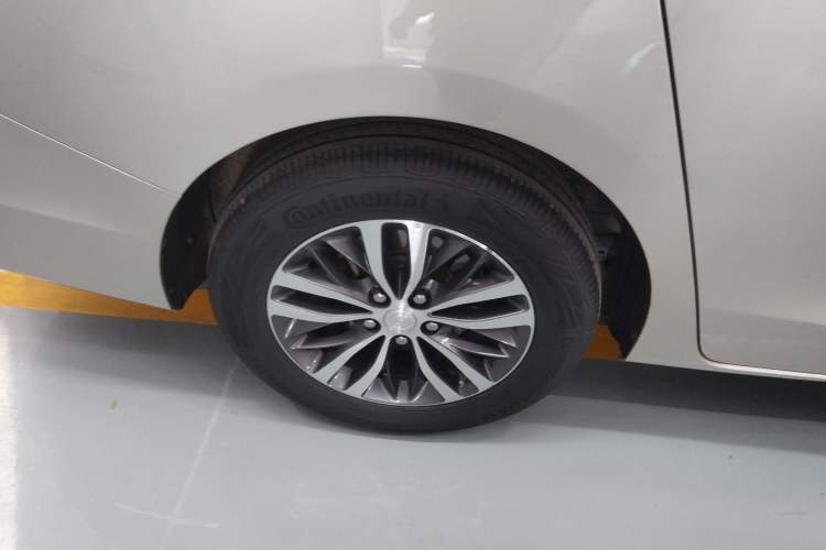 Used Buick GL8 2022 ES Landtrek 653T Luxury Edition