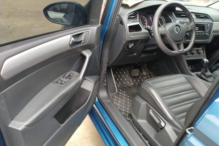 Used Volkswagen Touran 2018 Volkswagen Touran L 280TSI DSG Style Edition 7 Seats China VI Standard