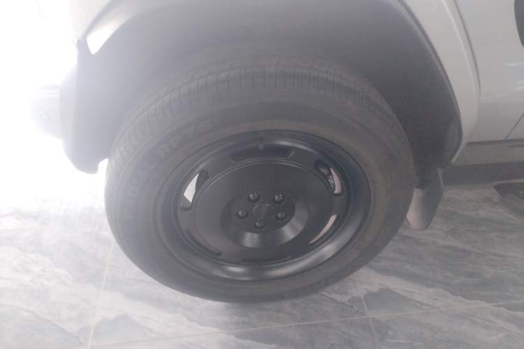 Used iCAR V23 2025 401 Two-Wheel Drive Intelligent Driving Version
