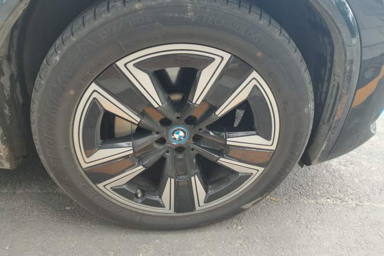 Used BMW iX3 2022 Leading Model Right Front Wheel Hub