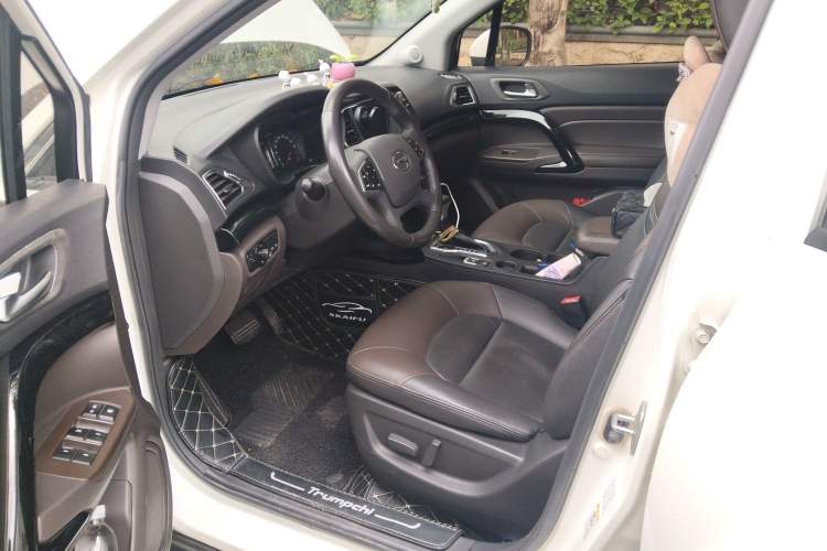 Used GAC Trumpchi GS4 2017 235T Automatic Two-Wheel Drive Luxury Smart Connectivity Version Driver Seat