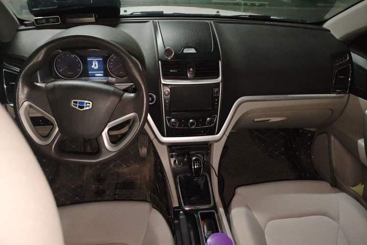 Used Geely Auto Emgrand 2016 Sedan 1.5L Manual Fashion Edition
