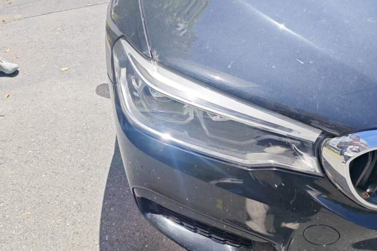 Used BMW 5 Series 2020 530Li Luxury Edition M Sport Package Right Front Headlight