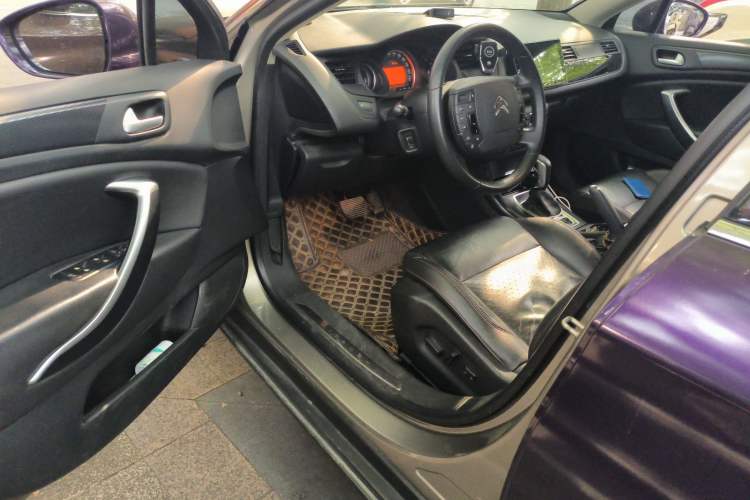 Used Citroen C5 2014 1.6T Automatic Luxury Model Driver Seat