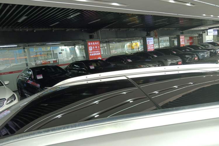 Used Cadillac XT4 2021 28T Two-Wheel Drive Luxury Version Roof