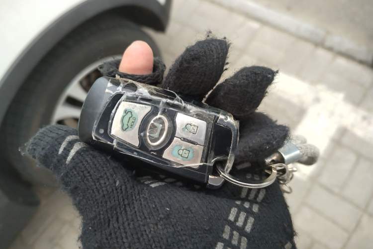 Used Huatai Santa Fe 2015 1.5T Gasoline Manual Two-Wheel Drive Luxury Model Vehicle Key