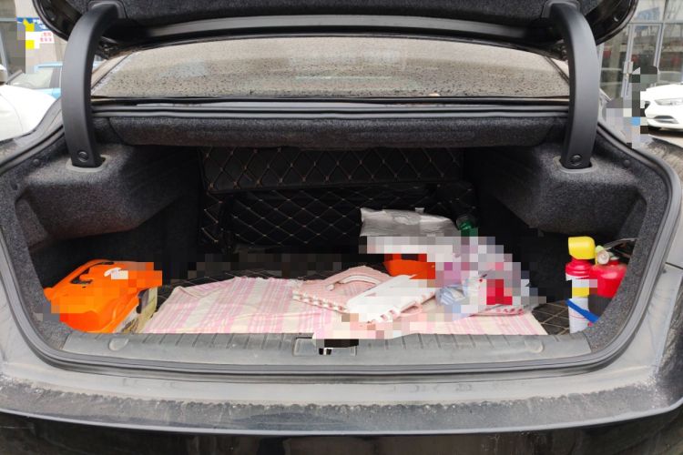 Used Geely Auto Emgrand GT 2015 1.8T Flagship Model Trunk