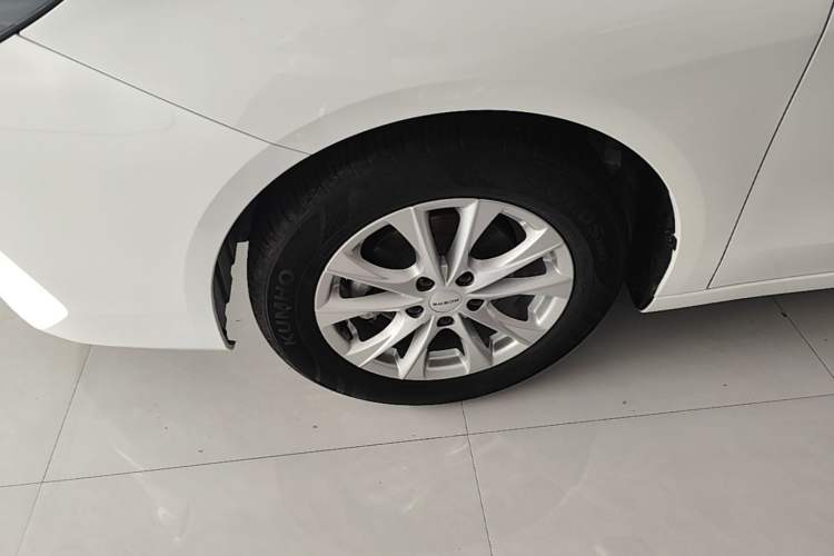 Used Roewe i5 2026 Model 1.5L Manual Comfort Version