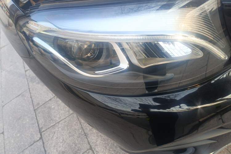 Used Mercedes-Benz GLC 2019 Facelift GLC 260 L 4MATIC Luxury Model Right Front Headlight