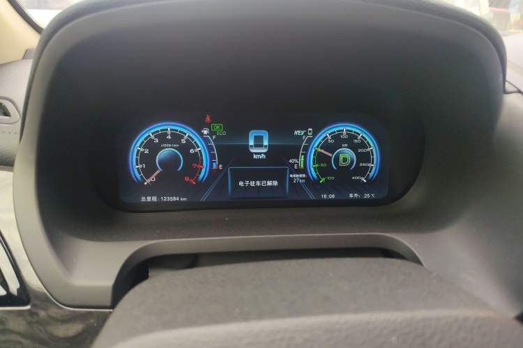 Used BYD Tang New Energy 2015 2.0T Four-Wheel-Drive Flagship Model Instrument Cluster