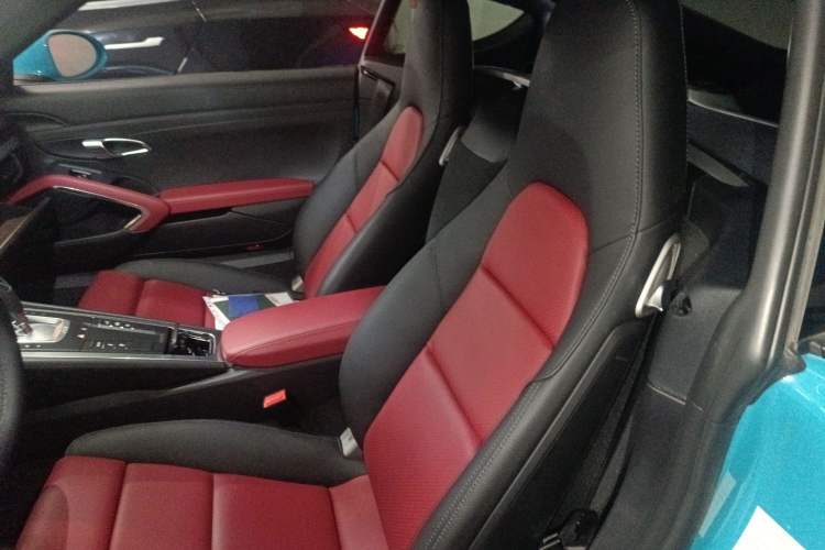 Used Porsche 718 2020 Cayman 2.0T
