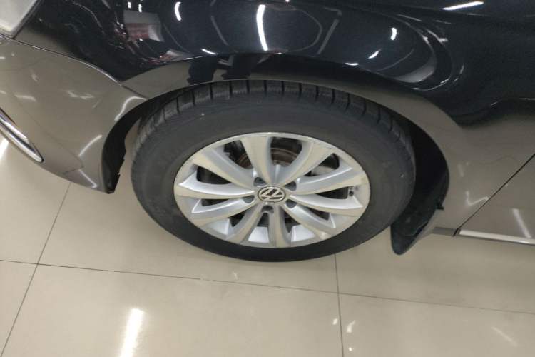 Used Volkswagen Magotan 2015 Facelift 1.8TSI Luxury Model
