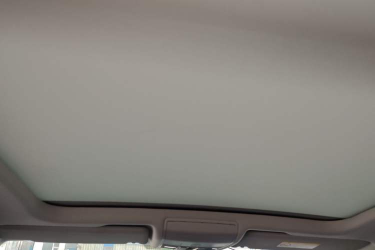 Used Volkswagen Touran 2018 Volkswagen Touran L 280TSI DSG Comfort Edition 7 Seats China VI Standard Headliner