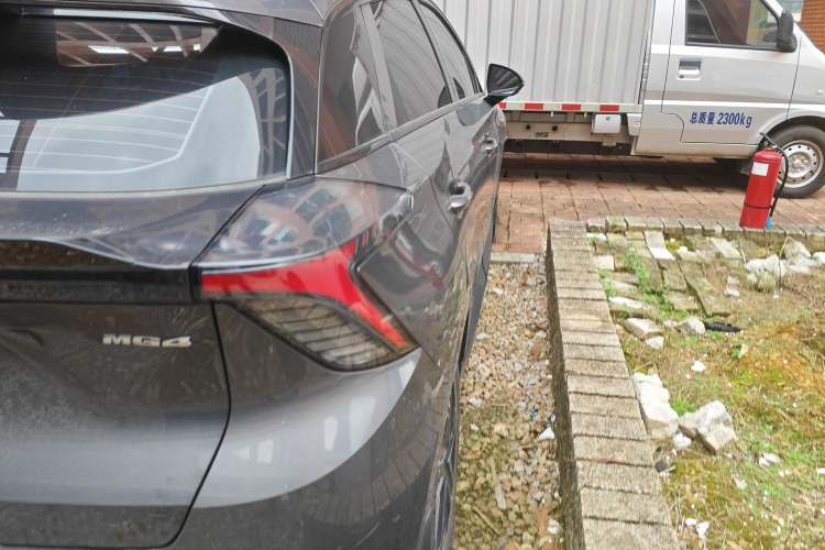 Used MG 4 EV 2023 415 km Range Sea-Faring Champion Edition Exterior 3