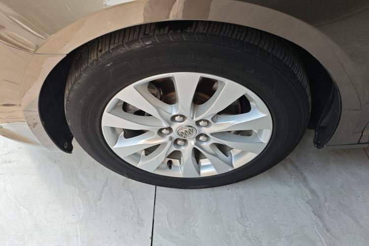 Used Buick LaCrosse 2013 2.4L SIDI Leading Comfort Version