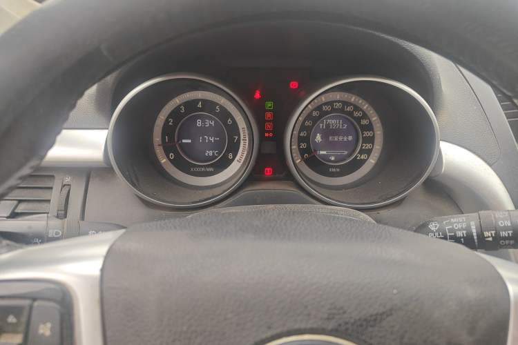 Used Bestune X80 2013 2.0L automatic comfort version Instrument Cluster