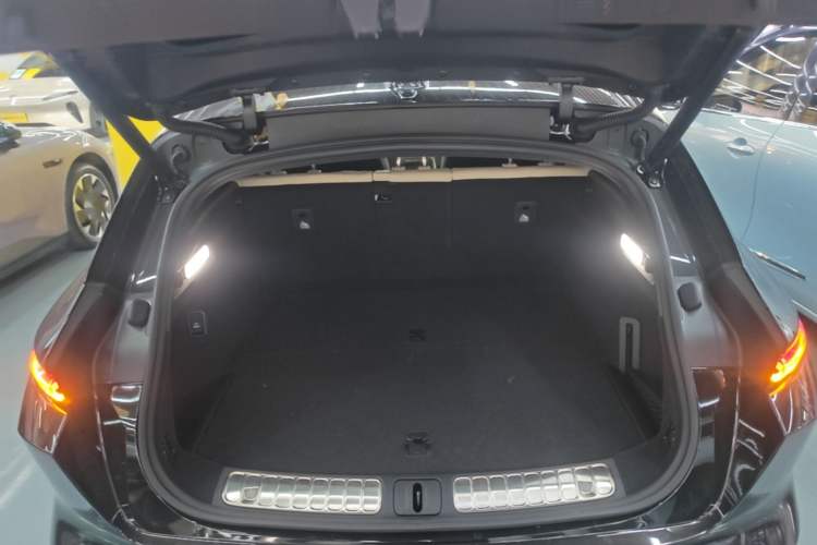 Used Nio ET5T 2025 75 kWh Touring