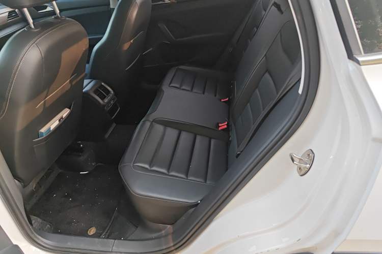 Used Volkswagen Tharu 2021 280TSI Two-Wheel-Drive Luxury Plus Edition Left Rear Seat