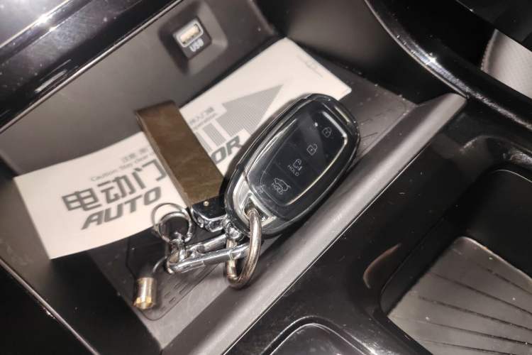 Used Hyundai Custo 2021 270TGDi Prestige LUX Interior 1