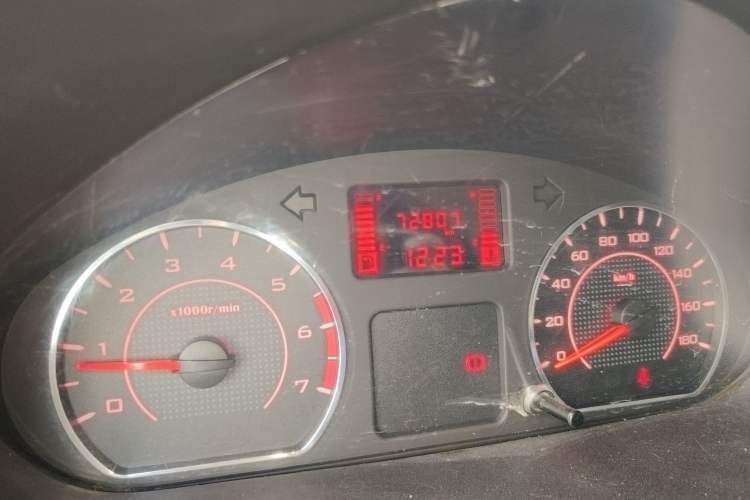 Used Wuling Hongguang V 2021 1.5L Jingqu Version LAR Odometer Close Up