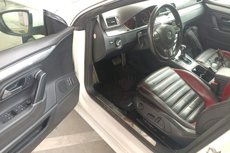 Used Volkswagen FAW-Volkswagen CC 2016 1.8TSI Luxury Model
